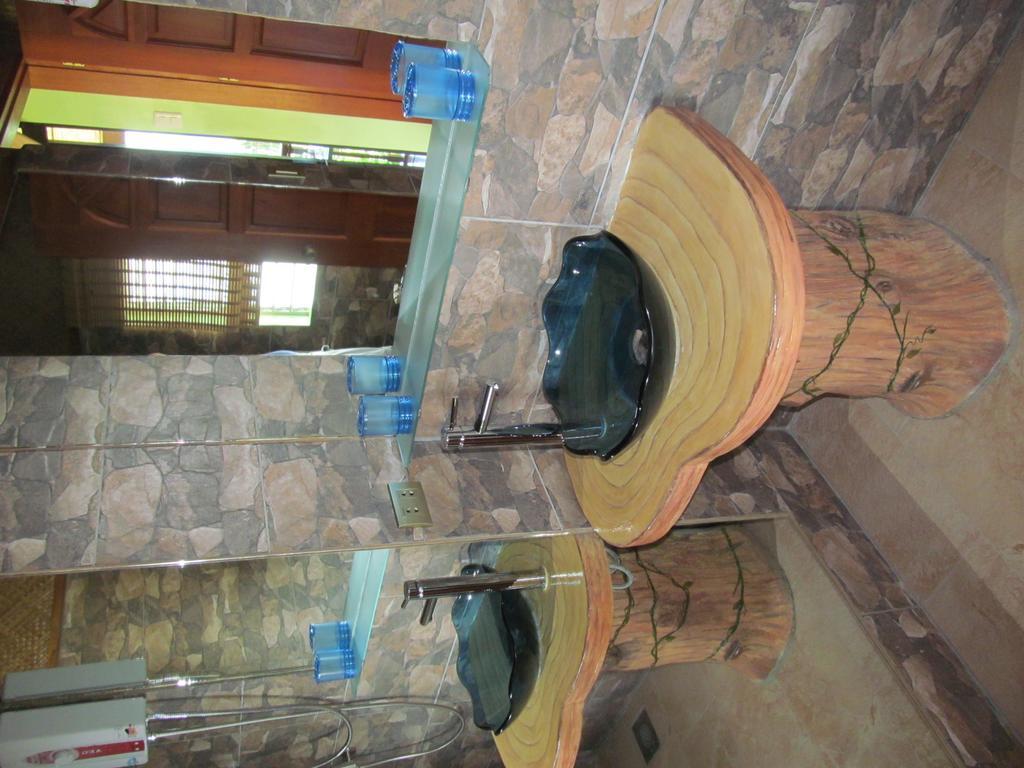 Parrot Paradise Resort Boljoon Quarto foto